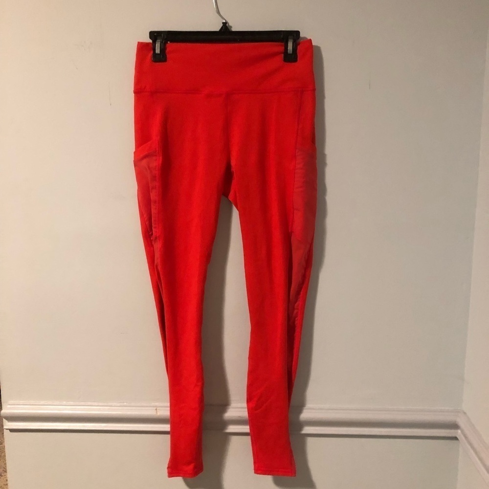 Fabletics On-The-Go High Waisted Red Leggings Siz… - image 4